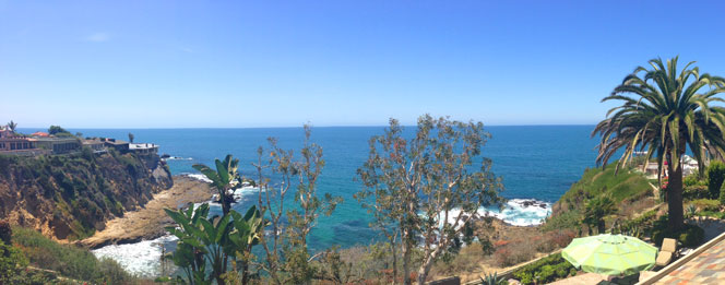 View of Smithcliffs Bay in Laguna Beach, California